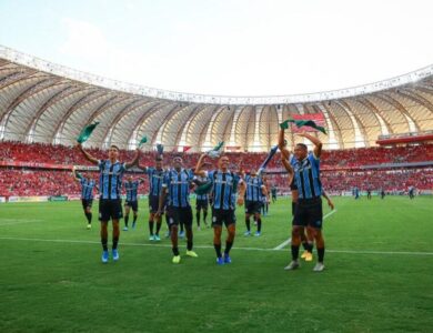 Jogadores do Grêmio comemorando