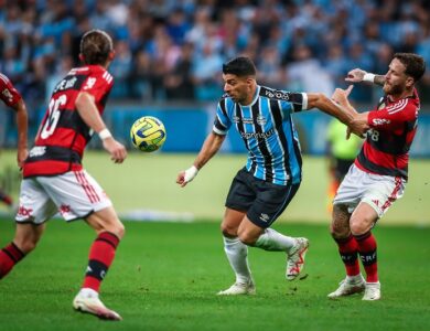 Luis Suárez em jogo de Grêmio contra Flamengo