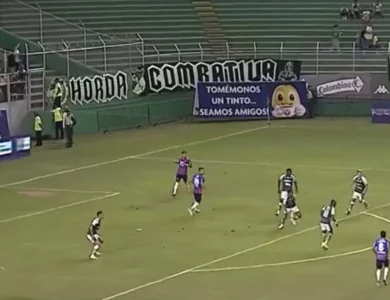 Gol de Iturbe, ex-Grêmio, pelo Cerro Porteño