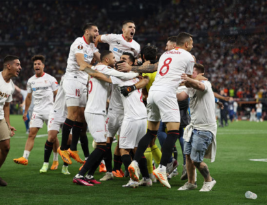Jogadores do Sevilla em comemoração