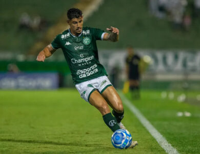 Mayk em campo pelo Guarani