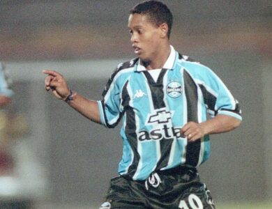 R10