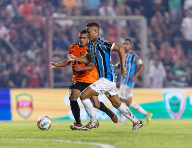 Jogadores de Grêmio e São em final da Recopa Gaúcha