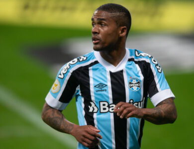 Douglas Costa